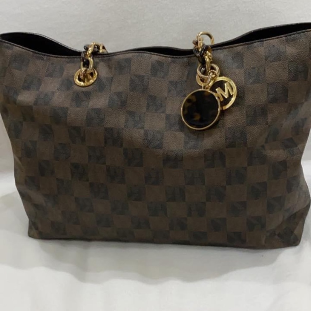 MK purse